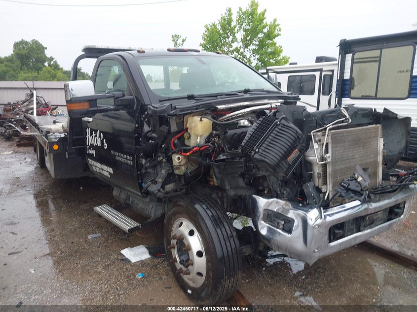 2022 CHEVROLET SILVERADO 4500HD (VIN: 1HTKHPVK5NH521568)