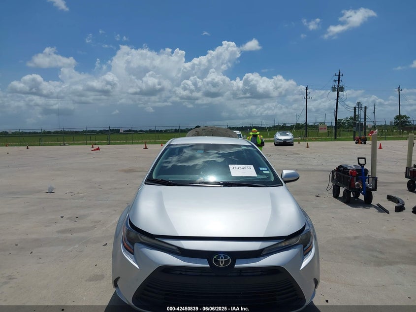 2023 Toyota Corolla Le VIN: 5YFB4MDE4PP047333 Lot: 42450839