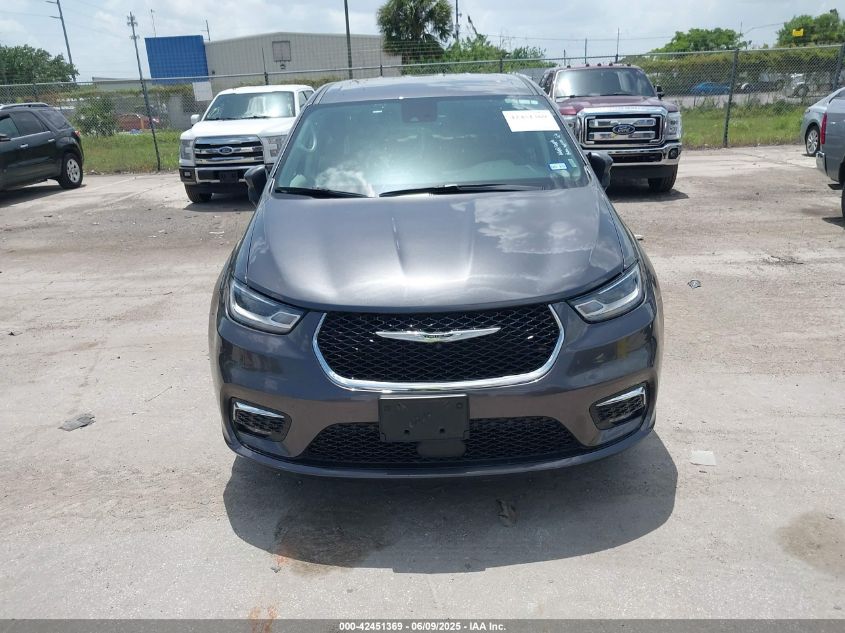 2023 Chrysler Pacifica Touring L VIN: 2C4RC1BG6PR590302 Lot: 42451369