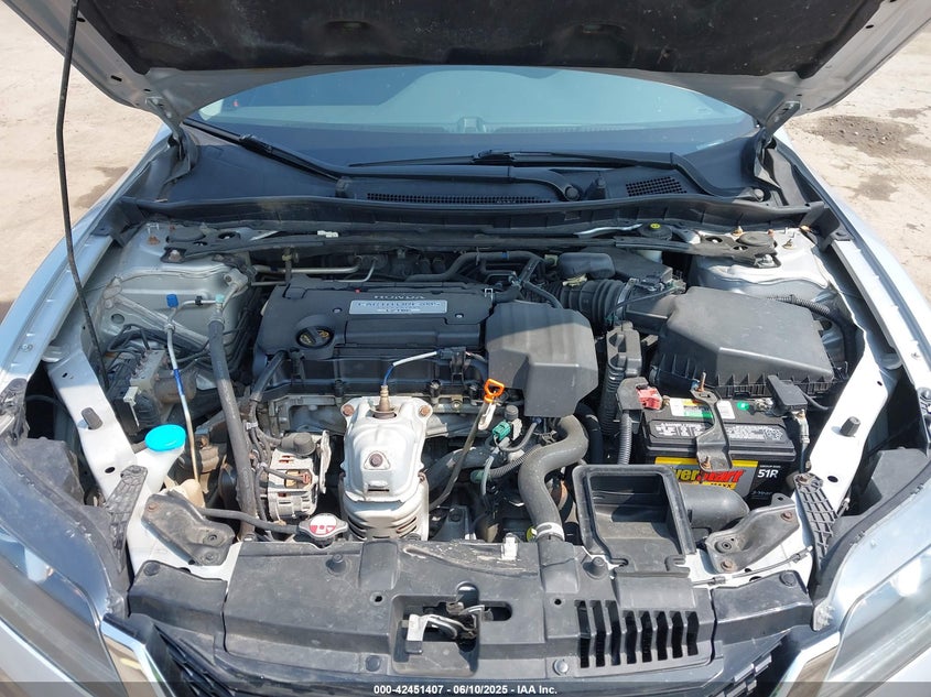 2013 HONDA ACCORD VIN: 1HGCT1B70DA001896