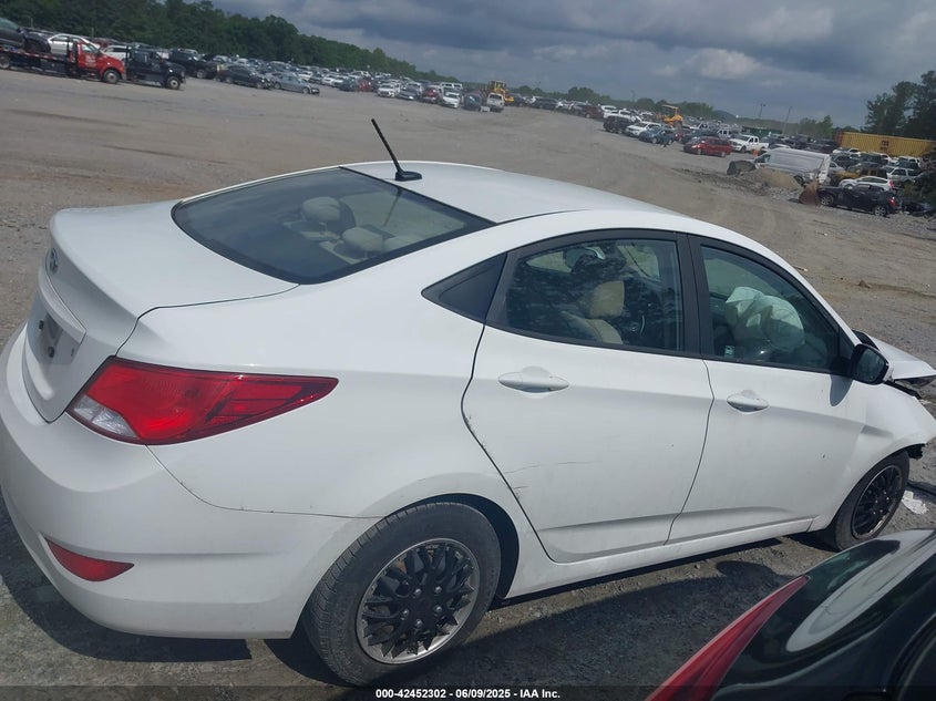 VIN KMHCT4AE2HU332883 2017 HYUNDAI ACCENT SE
