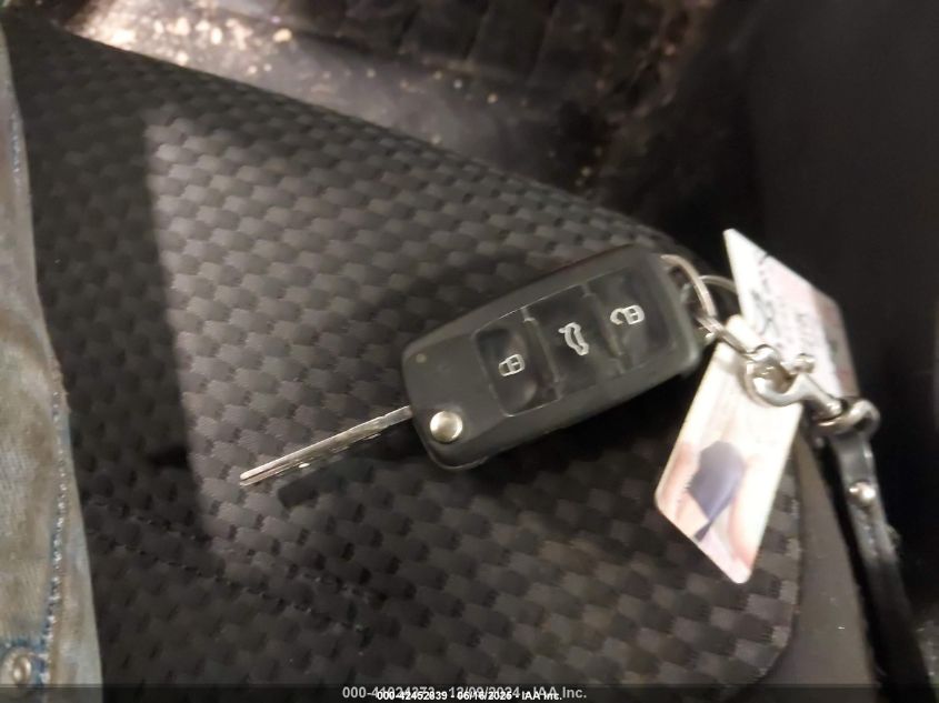 2011 Volkswagen Jetta 2.0L S VIN: 3VW2K7AJ2BM389921 Lot: 42452839