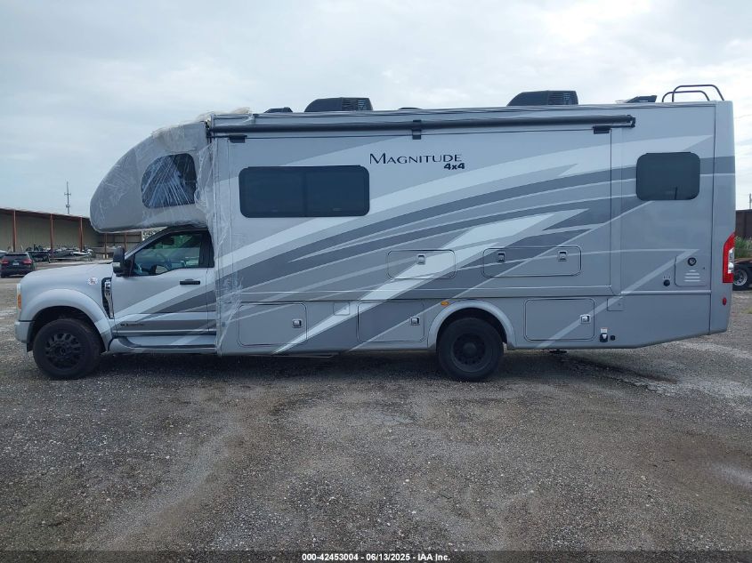 2025 Ford F-550 Chassis - 1FDUF5HTXRDA00083