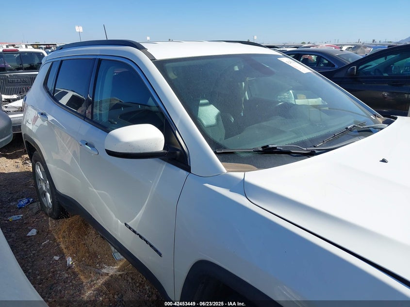 2019 Jeep Compass Latitude Fwd VIN: 3C4NJCBB4KT692711 Lot: 42453449