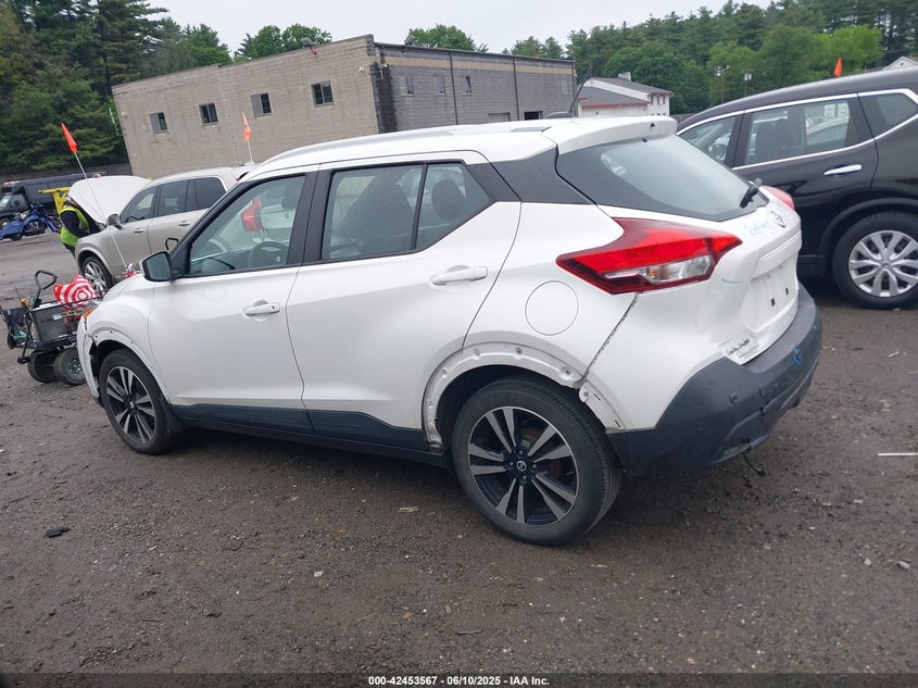 VIN 3N1CP5CV6LL563433 2020 NISSAN KICKS SV XTRONIC CVT
