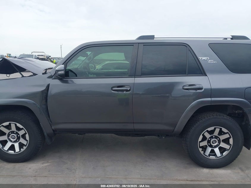 2017 TOYOTA 4RUNNER TRD OFF ROAD PREMIUM - JTEBU5JR6H5480109