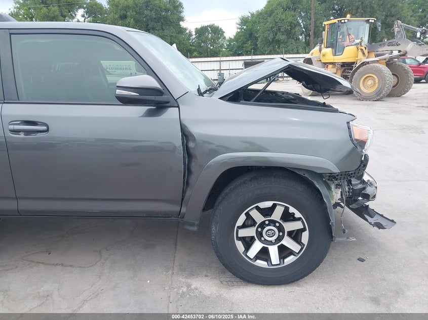 2017 TOYOTA 4RUNNER TRD OFF ROAD PREMIUM - JTEBU5JR6H5480109