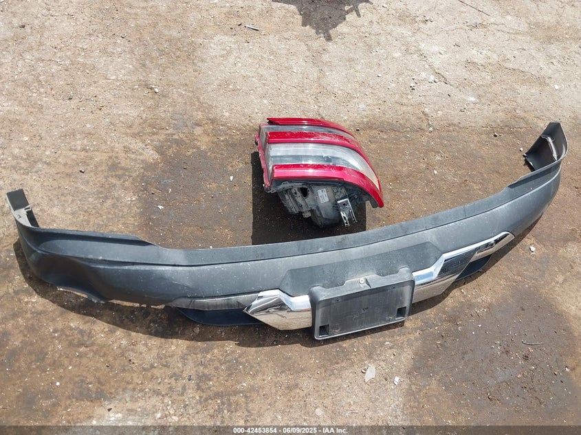 2018 CHEVROLET SILVERADO 1500 2LZ - 3GCUKSEC3JG621238