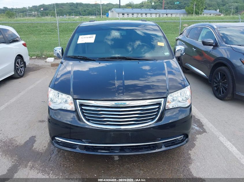 2015 Chrysler Town & Country Touring-L VIN: 2C4RC1CG8FR697445 Lot: 42454489