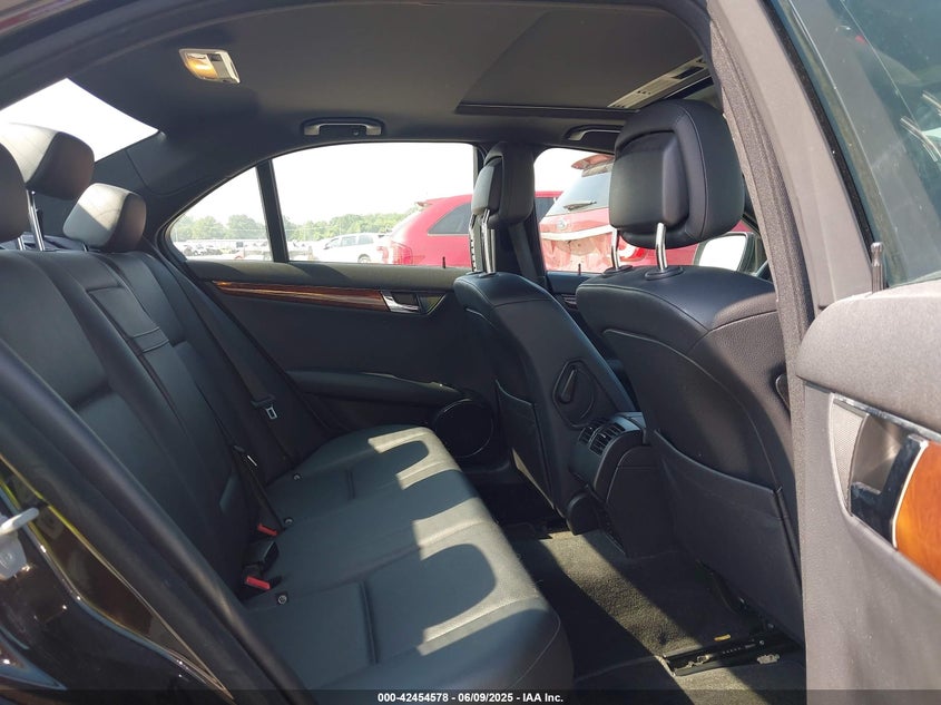 2009 Mercedes-Benz C 300 Luxury 4Matic/Sport 4Matic VIN: WDDGF81X69F213008 Lot: 42454578