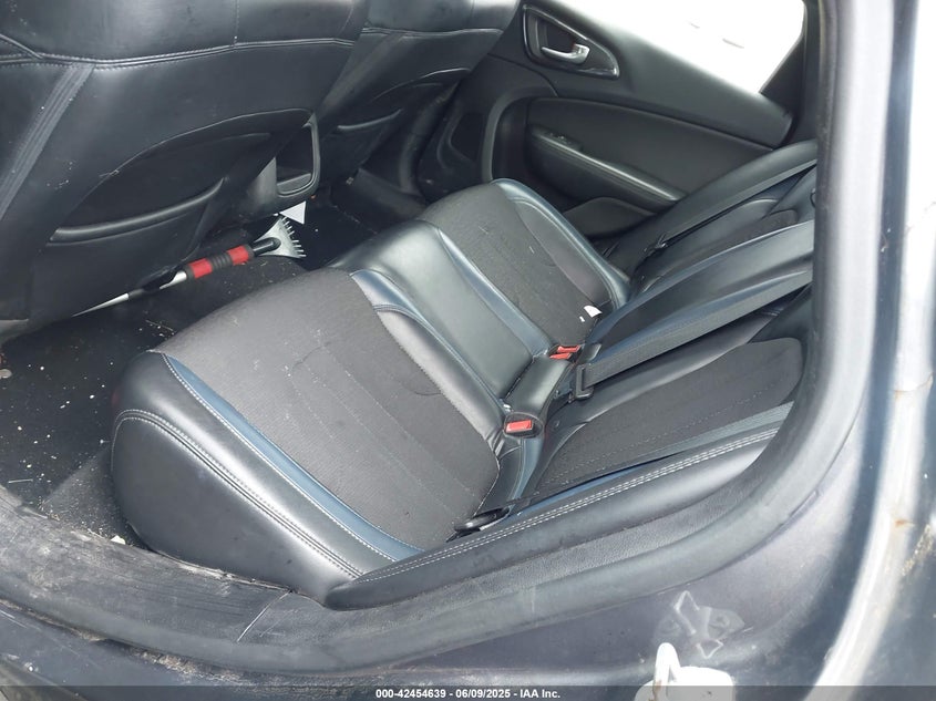 2015 CHRYSLER 200 S - 1C3CCCBB3FN652633