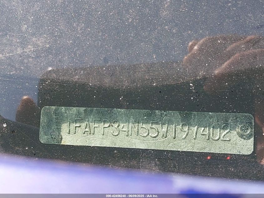 2005 Ford Focus Zx4 VIN: 1FAFP34N55W197402 Lot: 42456248