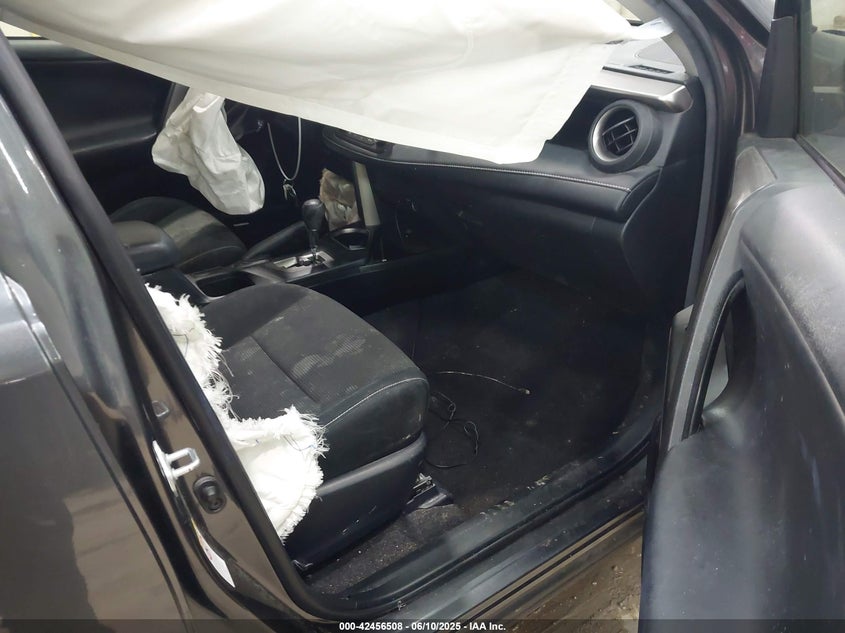 2017 TOYOTA RAV4 HYBRID XLE - JTMRJREV0HD150918