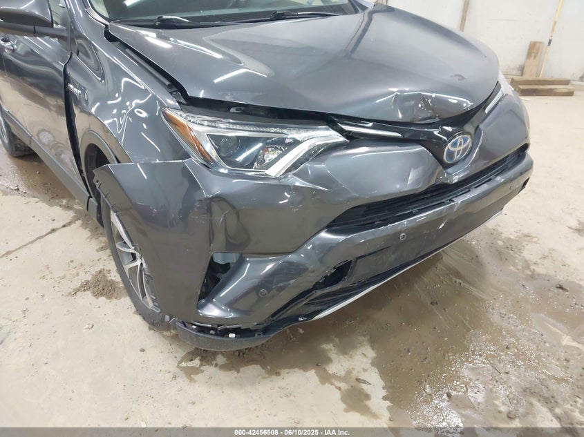 2017 TOYOTA RAV4 HYBRID XLE - JTMRJREV0HD150918