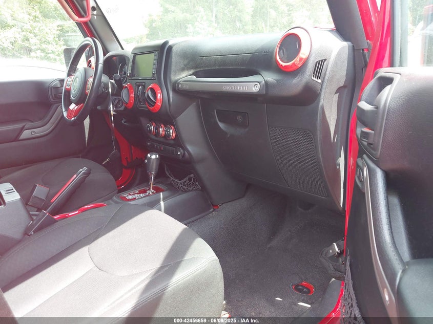 2016 JEEP WRANGLER UNLIMITED VIN: 1C4BJWDG0GL176104