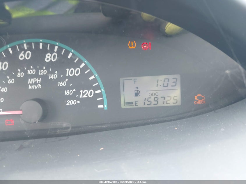 2012 TOYOTA YARIS VIN: JTDBT4K3XC1421138