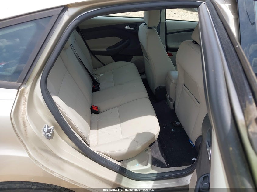 2017 FORD FOCUS VIN: 1FADP3K28HL220869
