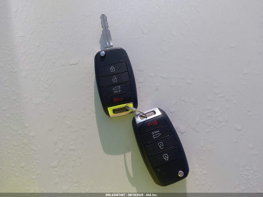 2017 KIA FORTE LX - 3KPFL4A70HE094906