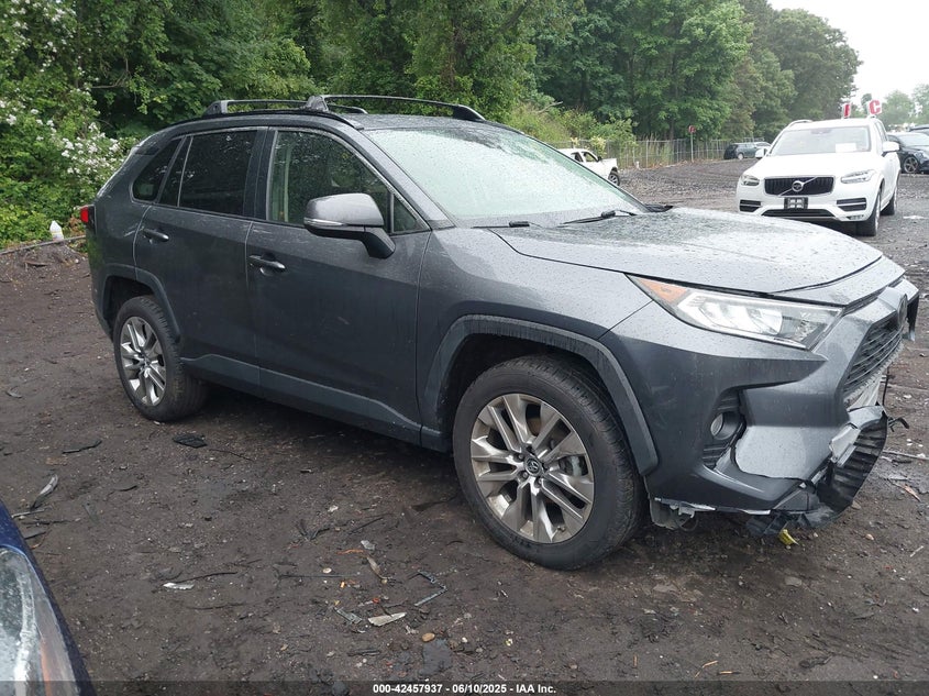 2019 TOYOTA RAV4 XLE PREMIUM - JTMA1RFVXKD515799
