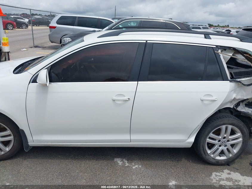 2012 Volkswagen Jetta Sportwagen 2.0L Tdi VIN: 3VWPL7AJ1CM637497 Lot: 42458017