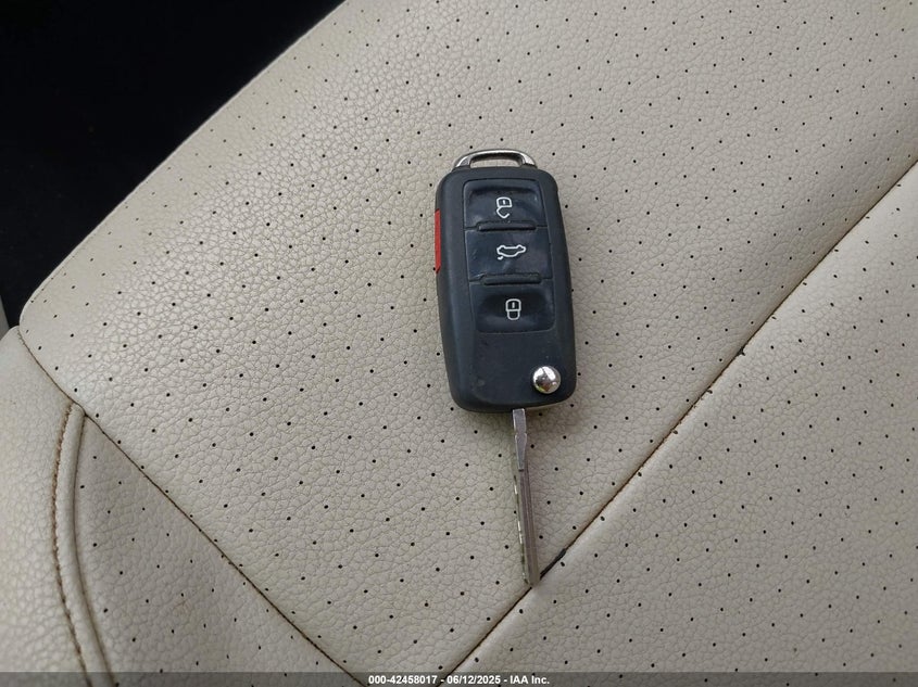 2012 Volkswagen Jetta Sportwagen 2.0L Tdi VIN: 3VWPL7AJ1CM637497 Lot: 42458017