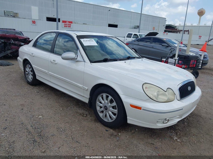 2004 Hyundai Sonata Gls/Lx white sedan gasoline KMHWF35H14A996574 photo #1