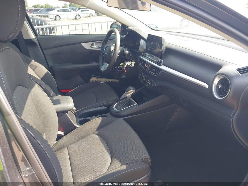 2024 KIA FORTE LX - 3KPF24AD0RE821293