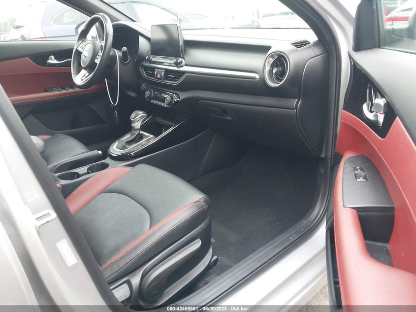 2020 KIA FORTE VIN: 3KPF54AD5LE212621