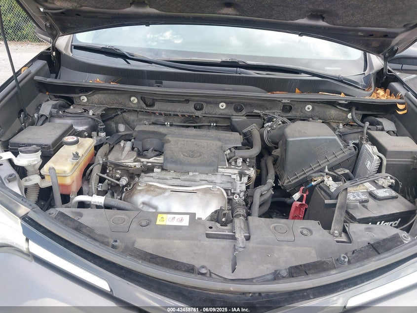 VIN JTMZFREV1JJ736567 2018 TOYOTA RAV4 LE