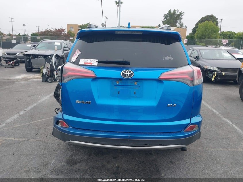 2016 TOYOTA RAV4 XLE - JTMWFREV8GD087120