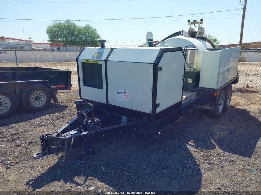Vin: 1k9k2ba28na399036, lot: 42952420, trailer terravac 20232