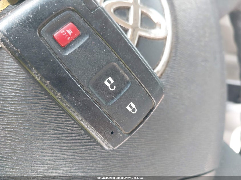 2008 TOYOTA PRIUS VIN: JTDKB20U987746130