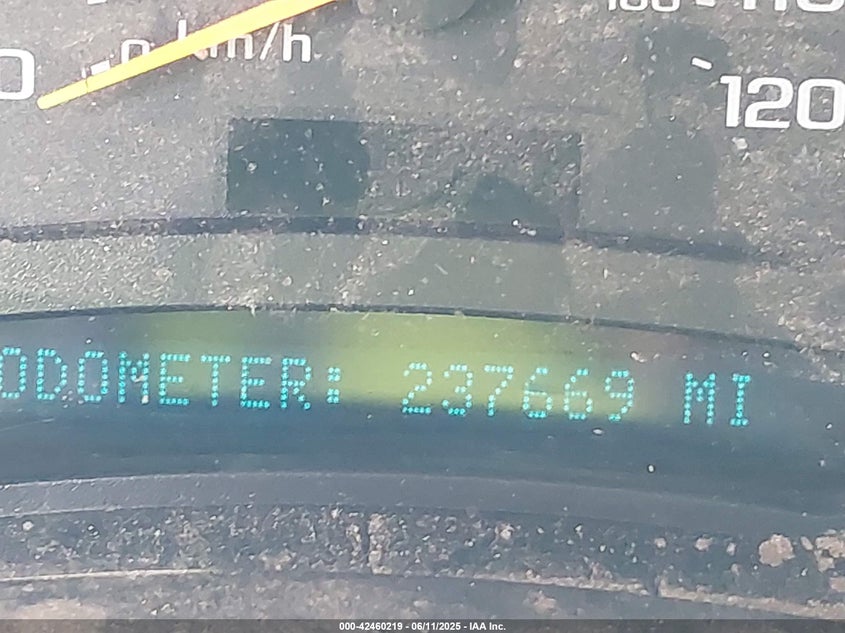 2005 Chevrolet Tahoe Ls VIN: 1GNEC13T75R138069 Lot: 42460219