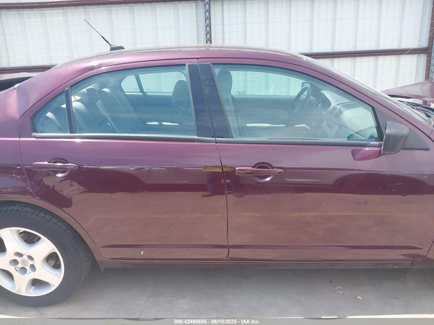 2012 Ford Fusion S VIN: 3FAHP0GA1CR237393 Lot: 42460655