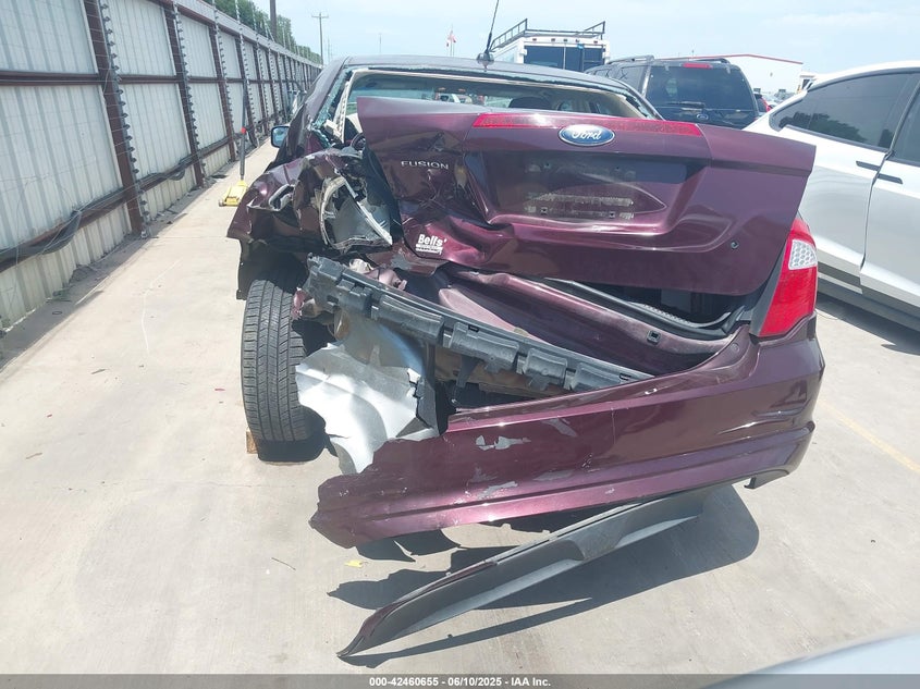 2012 Ford Fusion S VIN: 3FAHP0GA1CR237393 Lot: 42460655