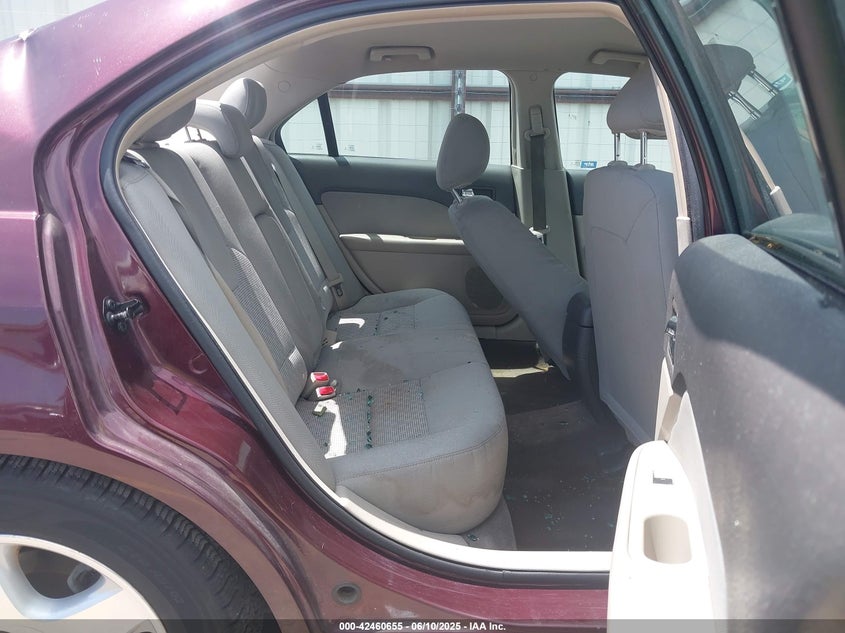 2012 Ford Fusion S VIN: 3FAHP0GA1CR237393 Lot: 42460655