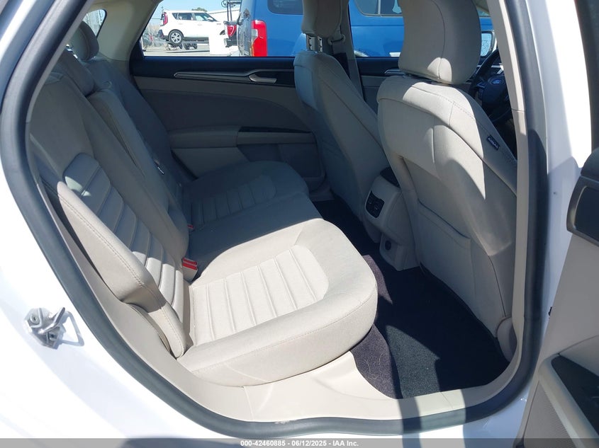 2017 FORD FUSION VIN: 3FA6P0HD2HR313811