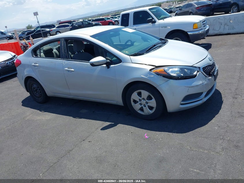 2016 KIA FORTE LX - KNAFX4A61G5577209