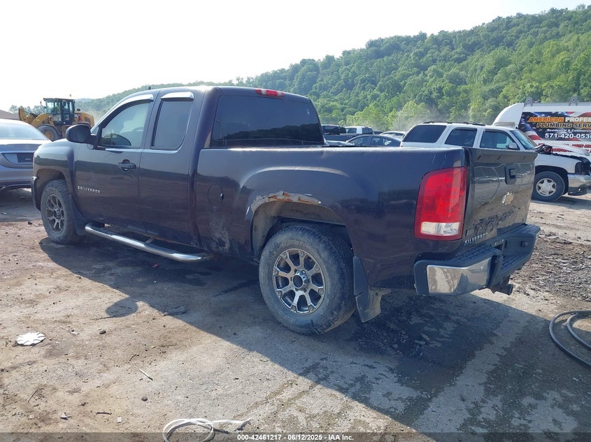 2008 CHEVROLET SILVERADO VIN: 2GCEK19C181238880
