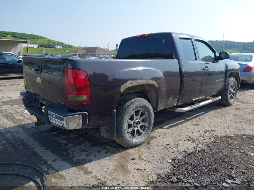 2008 CHEVROLET SILVERADO VIN: 2GCEK19C181238880