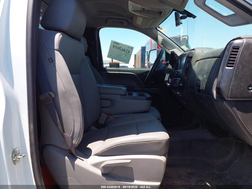 2022 CHEVROLET SILVERADO 4500HD(VIN: 1HTKJPVM9NH622621