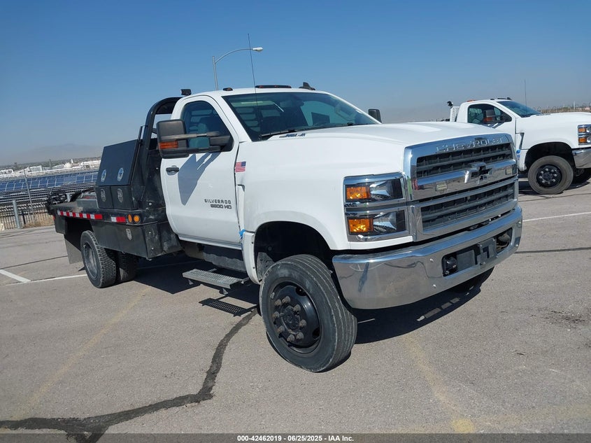 2022 CHEVROLET SILVERADO 4500HD (VIN: 1HTKJPVM9NH622621)