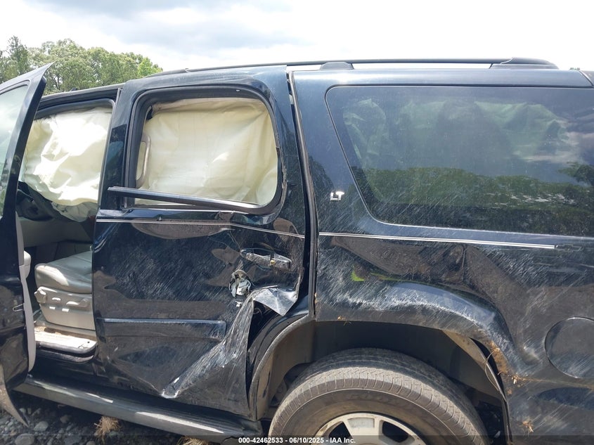 2008 CHEVROLET TAHOE VIN: 1GNFC13048J151892
