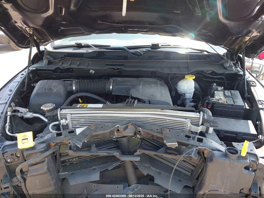2019 RAM 1500 CLASSIC VIN: 1C6RR7FG4KS624571