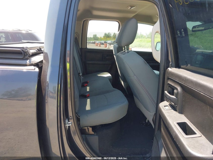 2019 RAM 1500 CLASSIC VIN: 1C6RR7FG4KS624571