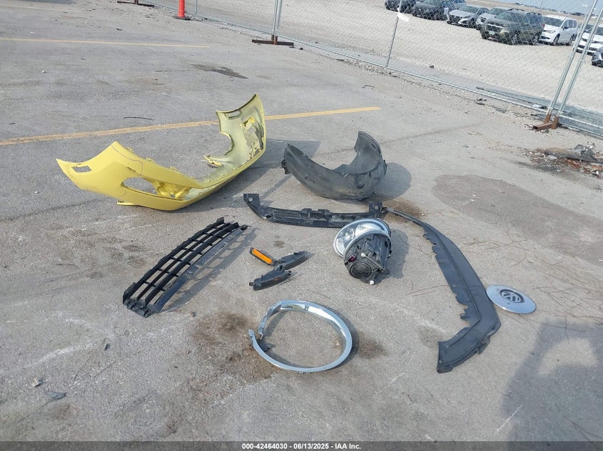 2013 VOLKSWAGEN BEETLE 2.5L - 3VWHX7AT0DM603661