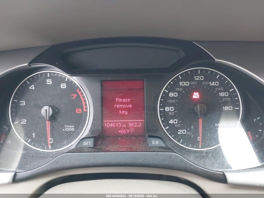 2011 AUDI A4 VIN: WAUAFAFL7BN049354