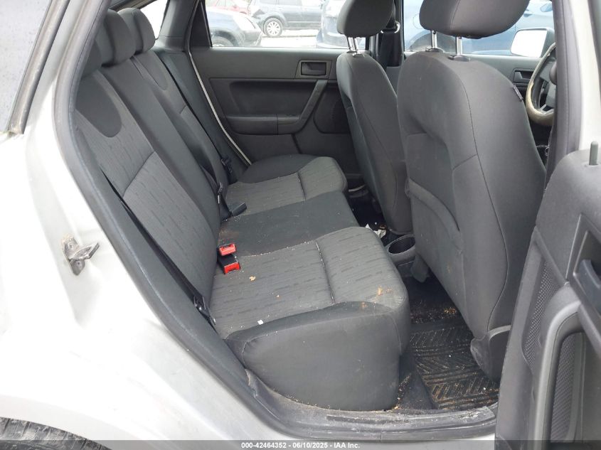 2009 Ford Focus VIN: IFAHP35N79W223589 Lot: 42464352