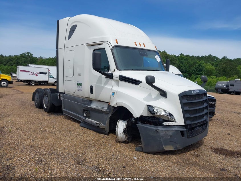 2021 FREIGHTLINER NEW CASCADIA 126  (VIN: 3AKJHHDV5MSMK2803)