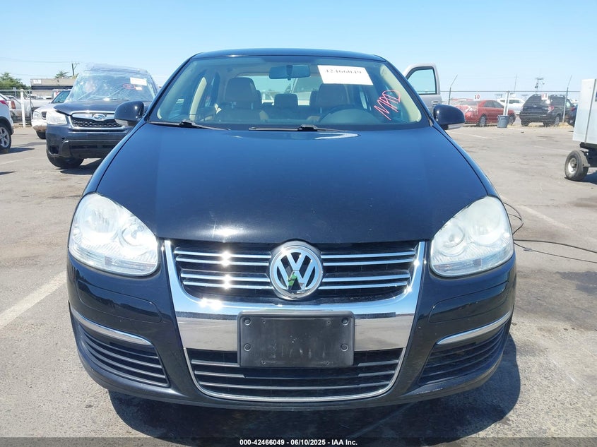 2008 VOLKSWAGEN JETTA VIN: 3VWRZ71K58M122283